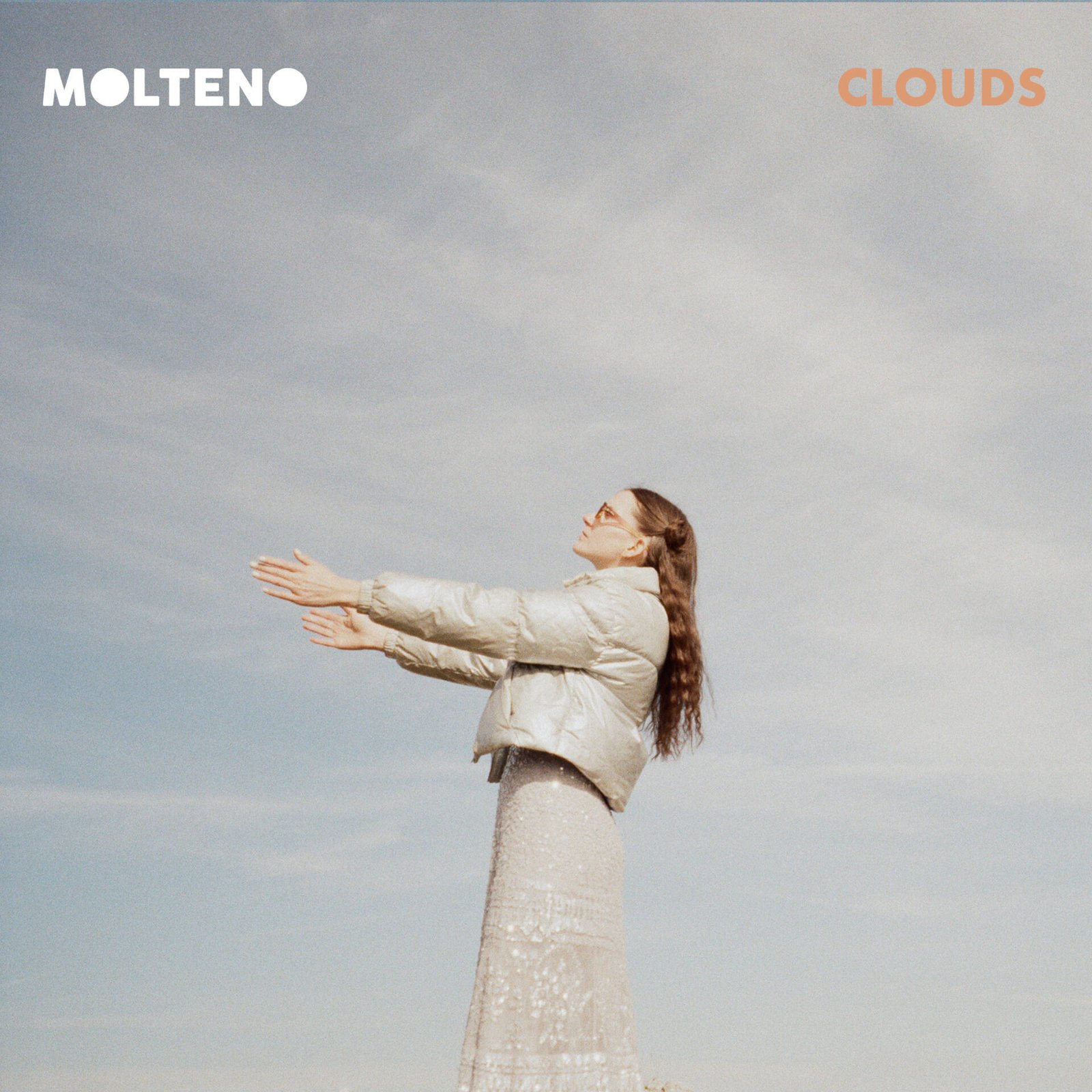 MOLTENO Unveils Ethereal New Single ‘Clouds’