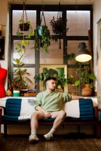 Martin Yates Returns With Soulful Anthem “Now or Never”